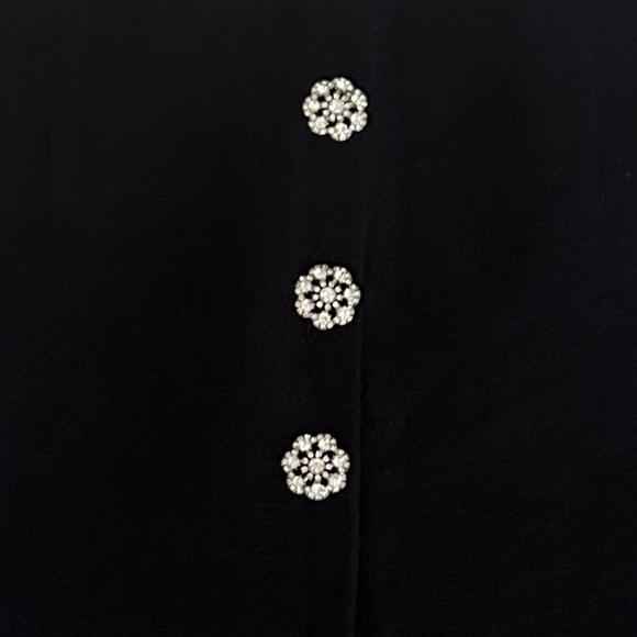 NWT. Zara Black Textured High-Waisted Midi Skirt with Jeweled Buttons Size XXL. - Picture 10 of 13